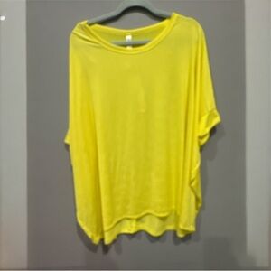 Women's Relaxed Short Sleeve Tunic in Yellow
